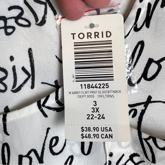 Torrid Abbey Flirt Georgette Blouse Love Print - Picture 6 of 9